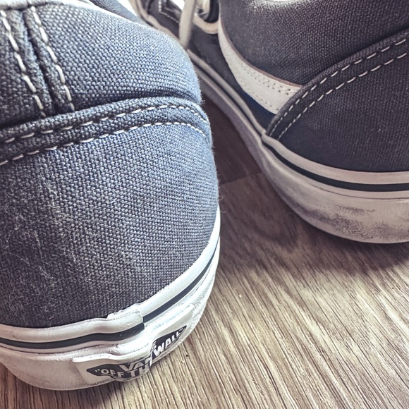 VANS - Picture 6 of 7